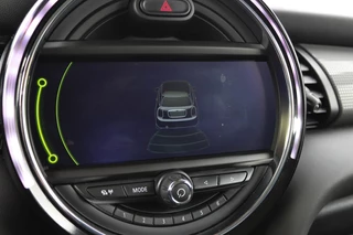 MINI Cooper Mini 1.5 Automaat 136PK Stoelverwarming | Cruise l PDC l Nav / 16