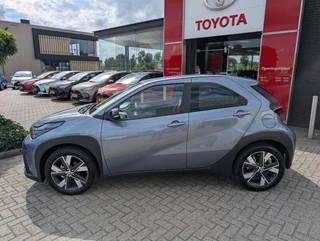 Toyota Aygo X Hybrid 115 Play GO PACK LICHTMETAAL APPLE & ANDROID CRUISE CONTROL METALLIC LAK / 8