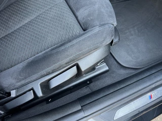 BMW 3 Serie Touring 318i Executive  | M-Sport Edition | LED | Alcantara | Cruise | Airco | Stoelverw. | / 35