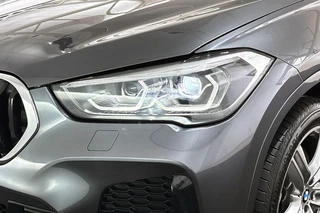 BMW X1 xDrive25e M Sport Stoelverwarming LED Sportstoelen Navi / 20