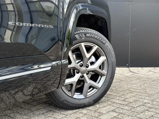 Jeep Compass 1.2 e-Hybrid Summit | Apple-Android | Schuif-kanteldak | Premium-Pack / 19