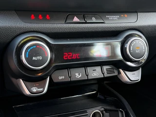 Kia Stonic 1.0 T-GDi MHEV DynamicLine Navigatie | Climate Control | Cruise Control | Apple CarPlay & Android Auto | Resterende fabrieksgarantie TM 150.000 KM | 2035 / 29