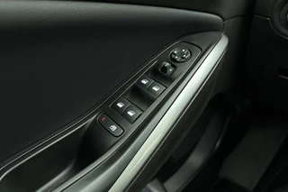 Opel Grandland 1.6 Turbo Plug-In Hybrid 300PK 4x4 GSe | Adaptive Cruise Control | 360° Camera | Stoelverwarming | Elektrische achterklep | Alcantara Bekleding | Camera | 19'' LM Velgen / 27