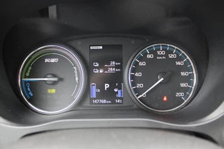 Mitsubishi Outlander 2.0 PHEV Executive Edition / 24