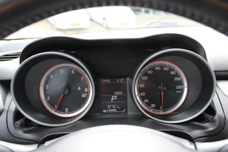 Suzuki Swift 1.2 SELECT **NL-Auto** Automaat stoelverwarming / Apple Carplay / 22
