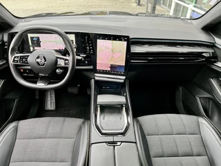 Renault Austral 1.2 E-Tech Full Hybrid 200 Iconic  | Pano | 360° Camera | All Seasons | Pack Winter | Intelligent Adaptive Cruise Control (IACC) | Dodehoek | Stoel+Stuur+Voorruitverwarming | Navigatie | Apple CarPlay/Android Auto / 2