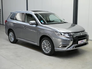 Mitsubishi Outlander 2.4 PHEV Intense / 34