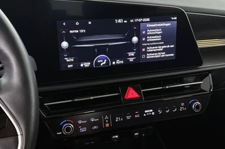 Kia Niro 1.6 GDi Hybrid DynamicPlusLine Elektrische Stoelen Leder Achteruitrijcamera / 25
