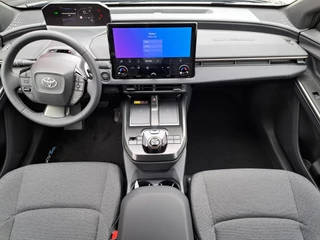 Toyota bZ4X Dynamic 73 kWh STOEL/STUURWIEL VERWARMING 360 CAMERA DRAADLOOS TEL. LADEN / 8