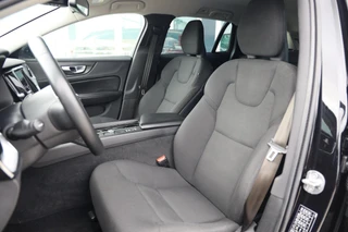 Volvo V60 2.0 B3 Momentum Advantage|Automaat|Trekhaak|Applecarplay/android auto|Camera|Cruise control / 7