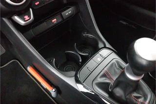 Kia Picanto 1.0 DPi GT-Line  - Fietsendragerhaak - Climate Control - Apple Carplay / Android Auto - Lederen bekleding - Fabrieksgarantie tot 07-2029 / 53