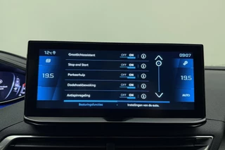 Peugeot 3008 1.2T 130pk GT | Achteruitrijcamera | Parkeersensoren V+A | Cruise & Climate control | Navi | Apple Carplay / Android Auto / 25