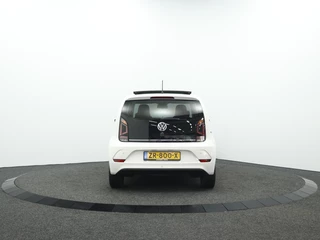 Volkswagen up! 1.0 BMT high-up! Panoramadak | Stoelverwarming | Climate control / 10