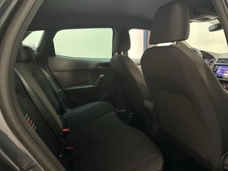 Seat Ibiza 1.0 TSI FR Business Intense Camera Navigatie DAB+ Climate Control / 18