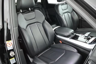 Audi Q7 55 TFSIe 381pk quattro Pro Line S Leder Memory Sluithulp B&O Panoramadak Camera Stoel + Stuurverwarming Luchtvering Navigatie 2x S-Line / 2