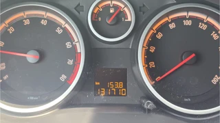 Opel Corsa 1.4-16V Cosmo / 12