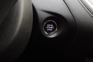 Opel Grandland X 1.2 Turbo 130pk Innovation | Navigatie | Trekhaak | Climate control | AGR Comfortstoelen | Elektrische achterklep | Stoel- en stuurverwarming | Camera / 30