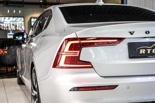 Volvo S60 2.0 B4 R-Design|H&K|Leer|Trekhaak|Carplay|ACC|ECC| / 14
