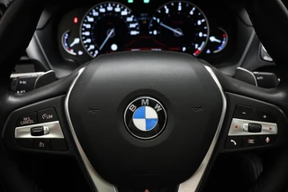BMW X4 xDrive20i X-Line High Executive | PANORAMADAK | HEAD UP | STUURVERWARMING | TREKHAAK | 19" / 40