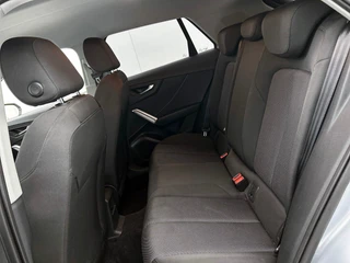 Audi Q2 35 TFSI Pro Line Automaat | Adaptive Cruise | Stoelverwarming | CarPlay | Camera | Parkeersensoren / 27