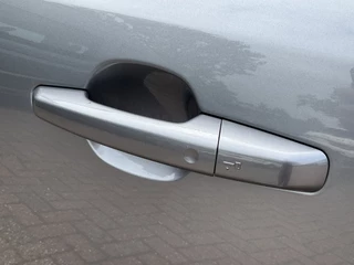 Jaguar F-PACE 2.0 P400e PHEV R-Dynamic SE Pano 360° Meridian Stoelverw+Ventilatie Leer BOMVOL! / 23