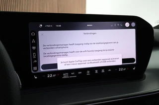 Audi Q3 1.5 272pk e-hybrid S edition Trekhaak Camera Keyless Panoramadak Stoelverwarming Virtual Cockpit Navigatie 2x S-Line / 32