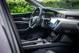 Audi e-tron Sportback 55 quattro S edition 95 kWh  Panorama Leder Trekhaak / 28