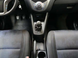 Hyundai ix20 1.4i i-Drive / 22