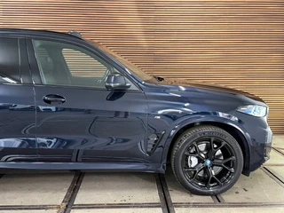 BMW X5 XDrive50e M-Sport | Pano | Sky Lounge | Innovatie-pakket | Harman/Kardon | Driving Assistant Professional | Comfort Pakket / 21