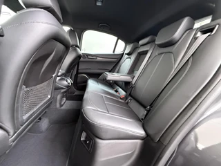Alfa Romeo Stelvio 2.2 JTD AWD Veloce Automaat | VAN: € 34.900- VOOR: € 32.877,- UW HERFSTVOORDEEL: € 2.023,- | CAMERA| STOEL + STUURVERWARMING + MEMORY| KEY LESS ENTRY | LEDER | ADAPT. CRUISE CONTROL | 12 MND BOVAG GARANTIE / 25