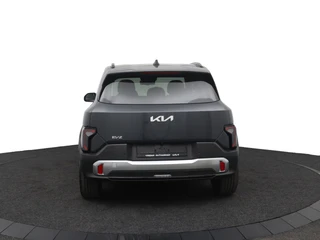 Kia EV2 Plus Advanced 42.2 kWh  - Schuif-/Kanteldak - Elektrisch Verstelbare Bestuurdersstoel - Harman Kardon - Stoel-/Stuurverwarming - Fabrieksgarantie tot 2033 / 7