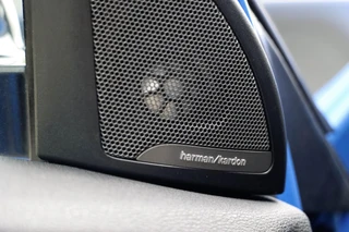 BMW X2 M35i High Executive Panoramadak | Harman Kardon | Sportstoelen | Misano Blue / 13