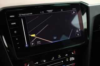 Volkswagen Passat Variant 1.5 TSI 150pk DSG R-Line Business + Keyless Panoramadak 360Camera Stoelverwarming Virtual Cockpit Navigatie / 23