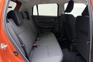 Suzuki Swift 1.2 Style Smart Hybrid 83pk | Automaat | Navigatie | Climate Control | Cruise Control Adaptief | Camera | Stoelverwarming | Draadloos Apple Carplay - Android Auto / 14