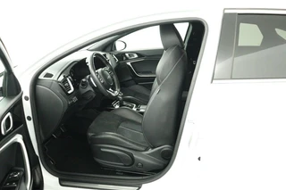 Kia ProCeed 1.5 T-GDi GT-Line Automaat  - Navigatie - Cruise Control - Stoel-/stuurverwarming - Climate Control - Fabrieksgarantie tot 01-2031 / 17