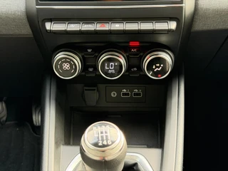 MITSUBISHI Colt 1.0 90pk Intense I Apple Carplay/Android Auto / 19