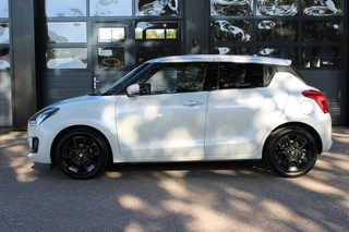 Suzuki Swift 1.2 STIJL SMART HYBR **NL-Auto** Camera / Apple Carplay / Android / 4