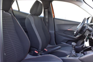 Peugeot 2008 1.2 PureTech Active Pack | Airco | Cruise | Apple Carplay/Android Auto| / 28