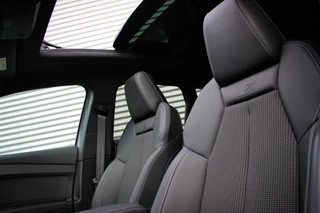 Audi Q4 e-tron 40 Advanced edition 77 kWh // 97,4% SoH | S-line | Panoramadak | Black Optic | Camera | Smartphone pakket | Keyless Advanced / 15