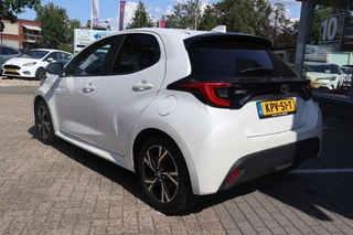 Toyota Yaris 1.5 HYBRID 115 STYLE STOEL-STUUR VERW. DODEHOEK LED KOPLAMPEN KEYLESS PARK.SENSOREN V+A / 2