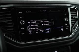 Volkswagen T-Roc 1.5 TSI 150pk R-Line Sport Camera Navigatie / 26