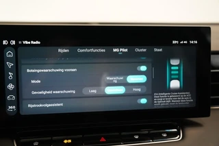 MG HS MG PHEV 1.5 Luxury  Treeplanken electrische klep 360 camera 24 Maanden garantie* (Vraag naar de voorwaarden) / 18