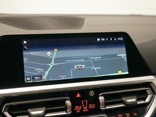BMW 3 Serie Touring M340i xDrive Panoramadak | M-Stoelen | Harman Kardon | CoPilot / 18