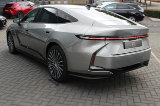Lexus ES 350e President Line DIRECT LEVERBAAR MARK LEVINSON SOFT-CLOSE STOELVENT 21"VELGEN / 8