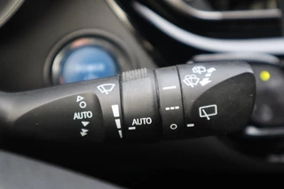 Toyota C-HR 1.8 HYBRID STYLE APPLE/ANDROID STOELVERW. BLIND-SPOT NAVI AD-CRUISE HALF-LEDER 18"LM-VELGEN / 30