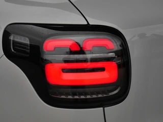 Leapmotor B03X ProMax Design 53 kWh 382KM WLTP l Hoge Zit & Verrassend Ruim! l Stoel- en Stuurwielverwarming l 360 Camera l Wireless Apple Carplay & Android Auto l Full-LED l 14,6'' Display l 18'' Lichtmetalen Velgen / 36