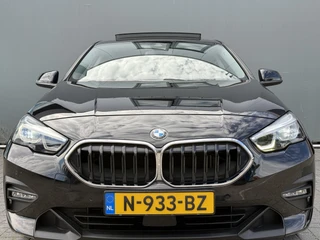 BMW 2 Serie Gran Coupé BWJ 2021 218i 136 PK Business Edition AUTOMAAT | PANODAK | CARPLAY+ANDROID  | NAVI | CLIMA | CRUISE | FULL LED | M-VELGEN | PDC | GETINT GLAS | / 30