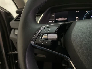 Skoda Octavia Combi 1.0 e-TSI DSG Ambition Virtual Cockpit Parkeersensoren Navigatie DAB+ App-Connect / 23