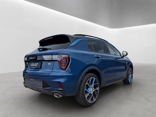 Lynk & Co 01 1.5 Plug in Hybride Pano, Carplay, Camera,ACC / 8