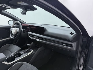 Kia K4 1.0 T-GDi MHEV GT-Line Launch Edition (pano) - Schuif/kantel dak - Stoel/stuurverwarming - AppleCarplay - Android Auto - 7 jaar of 150.000km fabrieksgarantie / 38